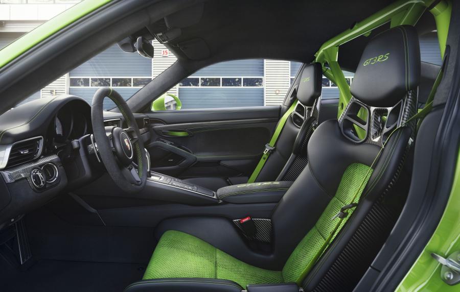 Интерьер Porsche 911 GT3 RS (991) 2018 года  (WW) (фото 3 из 47)